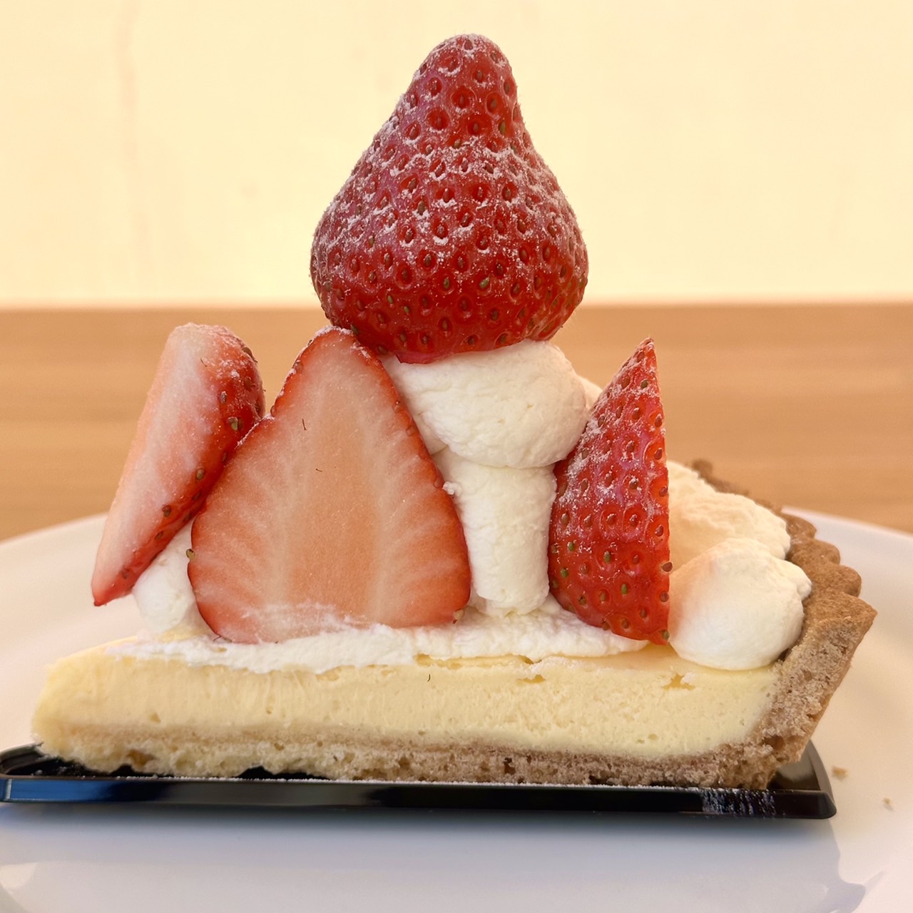 いちごタルト(チーズ)